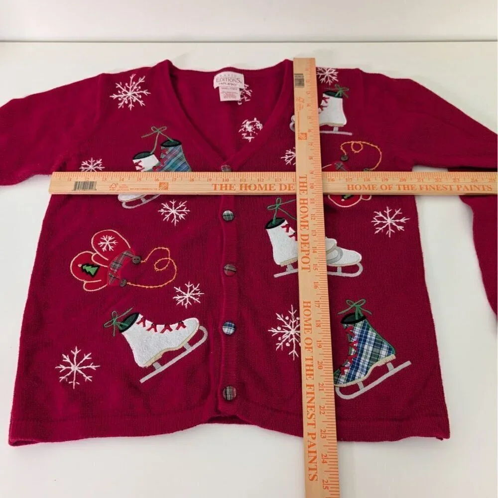 Vintage Ice Skating Cardigan Womens Size Small Red Snowflakes Winter Plaid
